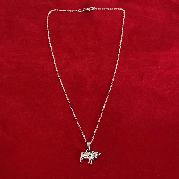 Cow Necklace - Picture 4 of 8
